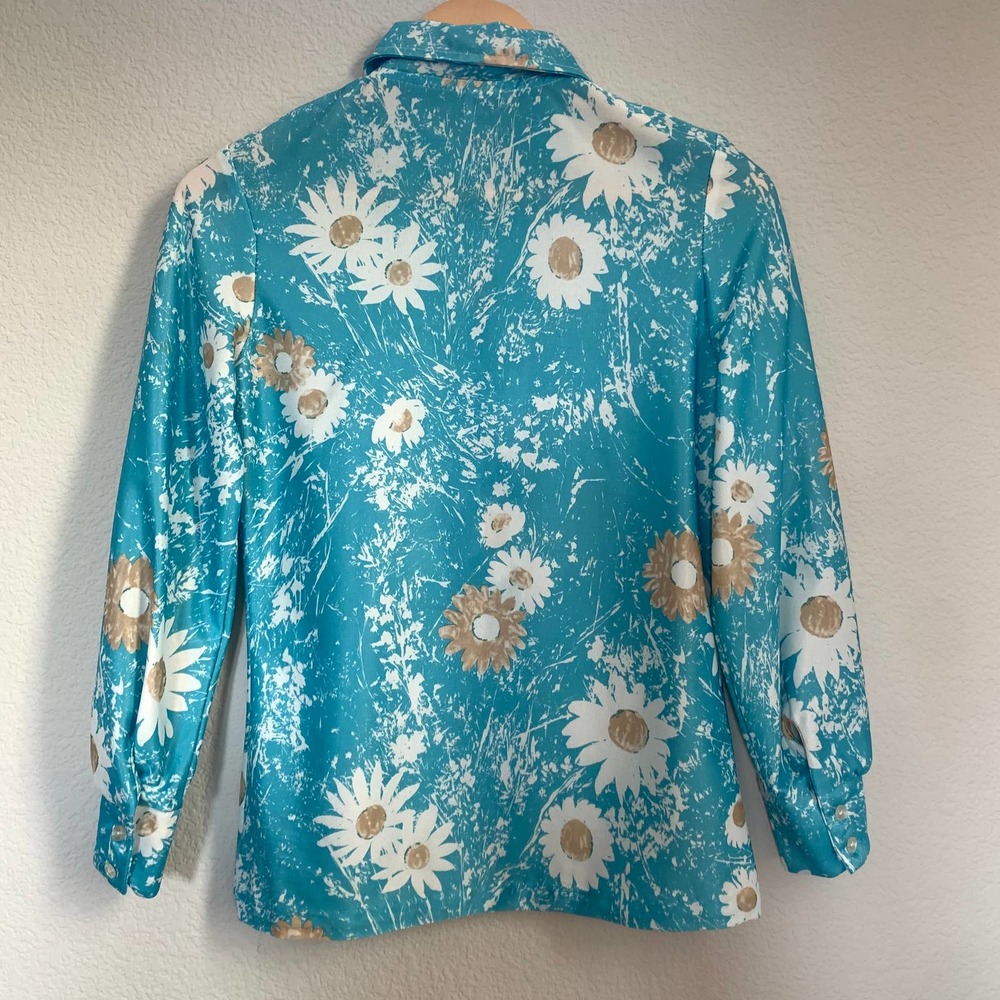 SOLD 70s Polyester Blue Floral Button-Down Sz XS-S - Picture 5 of 5